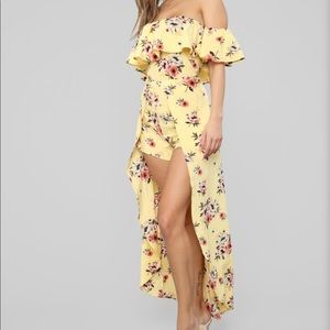 Super cute romper/dress! Beautiful yellow!!
